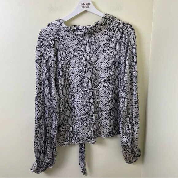 Good American Snake-Print Cropped Top Tie-Front Long Sleeve Blouse SZ 2XL / 5 - Picture 7 of 12